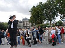 Paryż -2012 w kolejce do katedry Notre Dame
